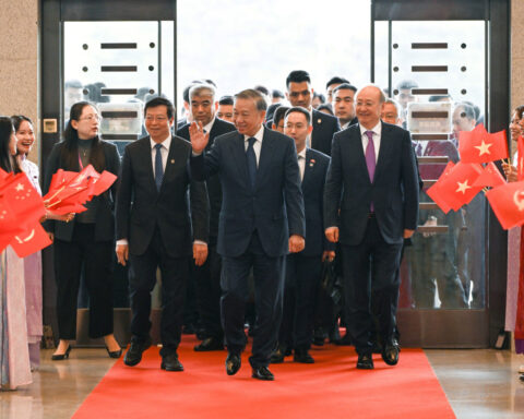 China's Xi calls for strategic clarity, political security with Vietnam