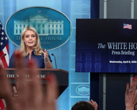 Trump pushes for Strait of Hormuz reopening without tolls, White House says