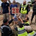 Pakistani army chief visits Tehran in bid to broker renewed talks between US and Iran