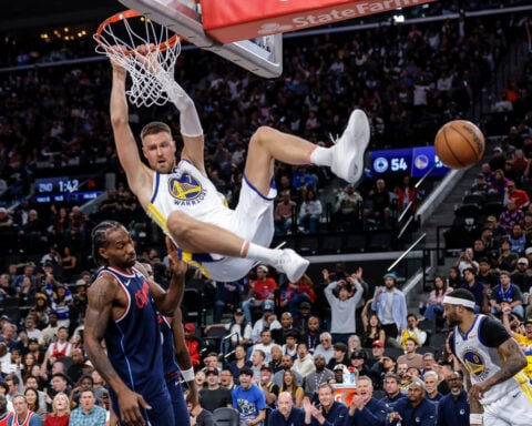 Stephen Curry, Al Horford lead Warriors past Clippers 126-121 with a huge play-in comeback