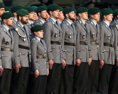 Germany's young men do not need permit for foreign travel, ministry said