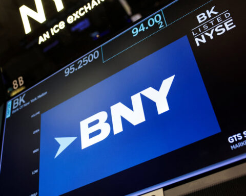 BNY's profit rises on strong fees, interest income growth​