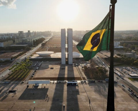 Brazil to count 39% of court-ordered debt inside 2027 fiscal target