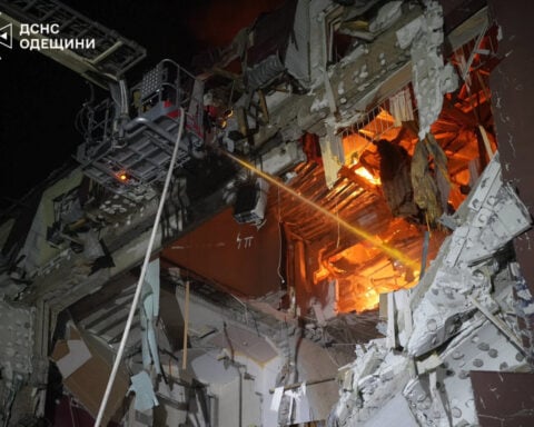 Russian drones kill mother, 2-year-old daughter in Ukraine's Odesa