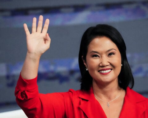 Keiko Fujimori leads Peru's presidential polls a week before election