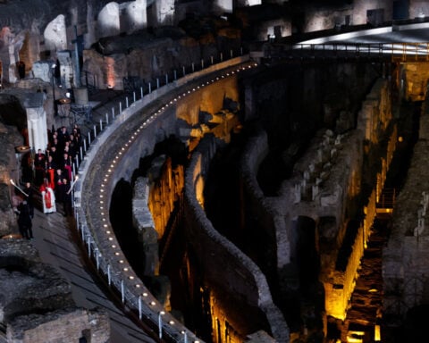 Pope Leo's Good Friday service offers prayer for deported children