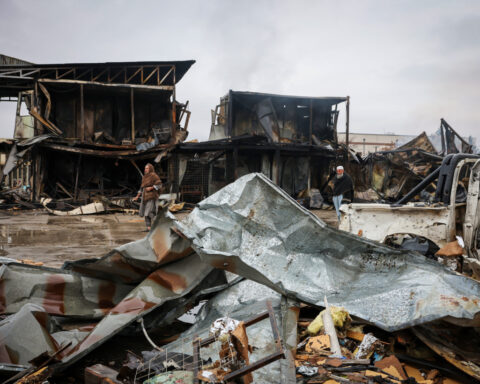 China says peace talks advance between Afghanistan, Pakistan