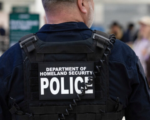 Trump to sign order to pay tens of thousands of DHS employees