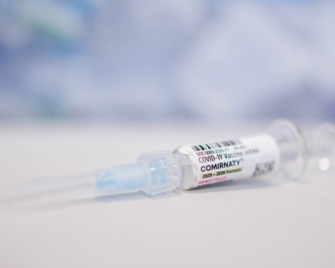 Pfizer, BioNTech halt US COVID vaccine study after recruitment struggles