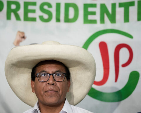 Leftist Sanchez vies with far-right former mayor for spot in Peru's runoff vote
