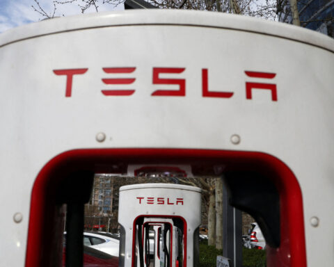 Tesla's China-made EV sales rise for second straight quarter