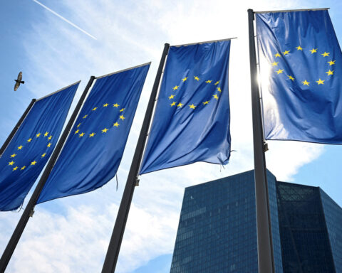 Global central banks mostly on hold as war muddies economic outlook