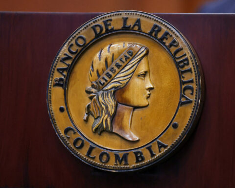 Colombia government rift with central bank clouds future rate decisions, analysts say