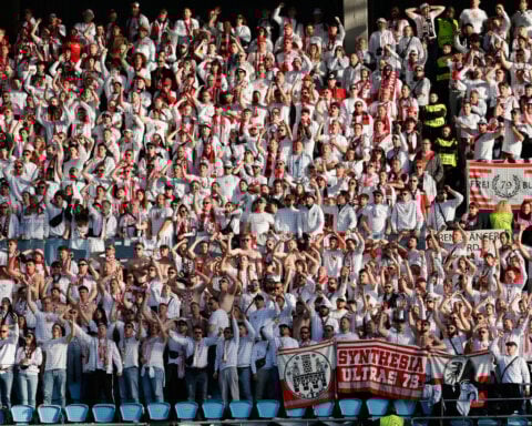 Freiburg beats Celta Vigo 3-1 to reach Europa League semifinals, Suzuki scores 2