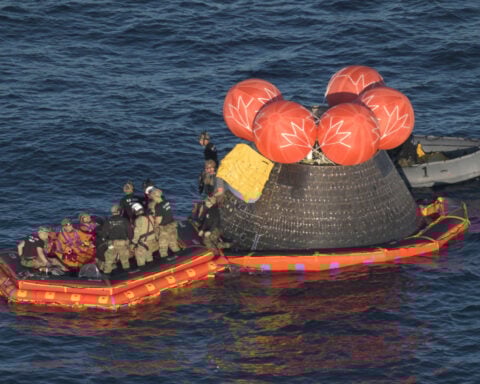 Artemis II astronauts praise their moonship's performance, especially the heat shield