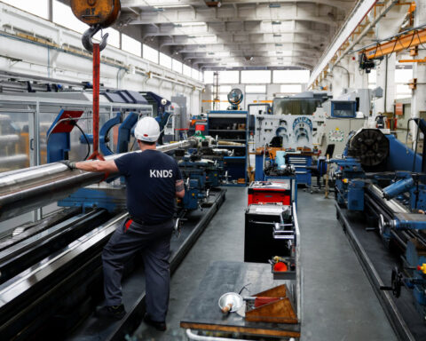 French manufacturing stagnates in March as Middle East conflict hits orders -final PMI