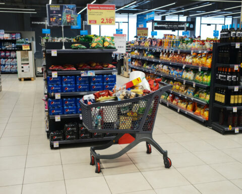 Millions of bad loans hobble Greece's economic recovery, IMF official says