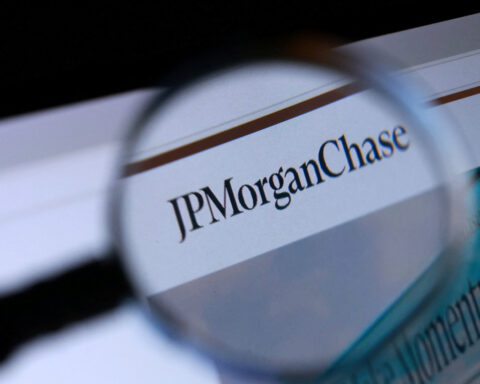 JPMorgan to increase small-business lending, hire more credit officers