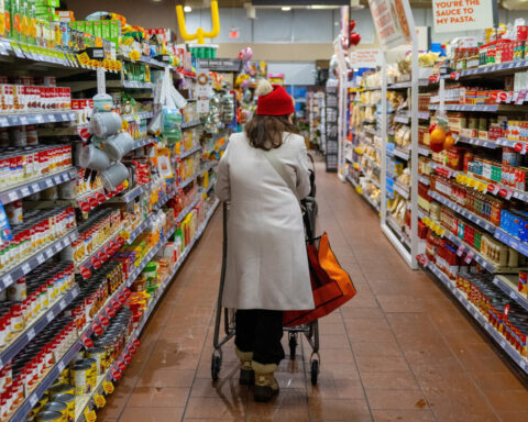 Canada reports modest economic growth in January