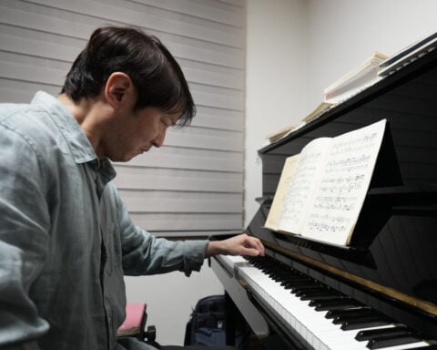After a paralyzing stroke, a South Korean pianist recreates himself as a one-handed performer