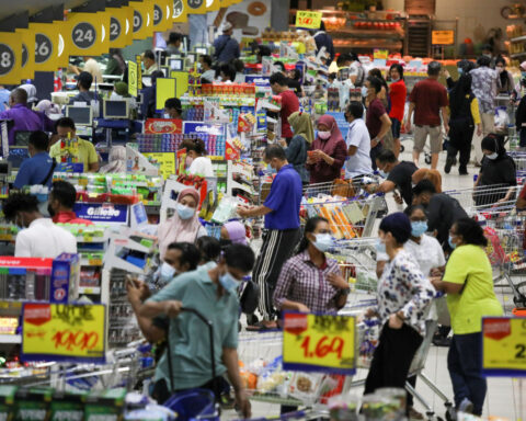 Malaysia's economy grew 5.3% yr/yr in Q1, official advance estimate shows
