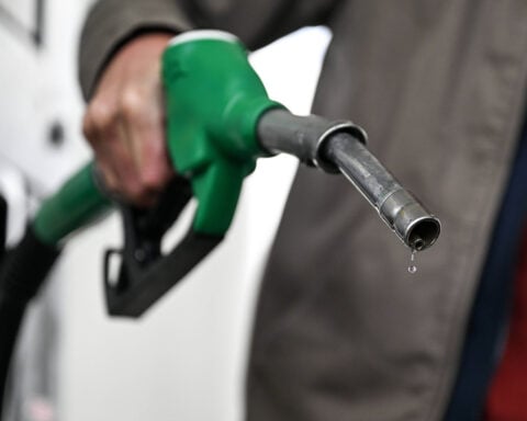 Oil drops 10%, stocks surge after Iran says Strait of Hormuz is ‘completely open’ during ceasefire