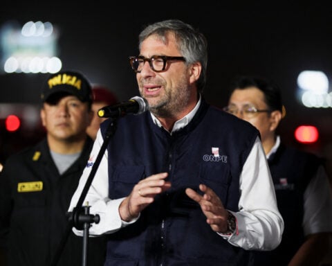 Calls grow to remove Peru election chief as vote count drags on