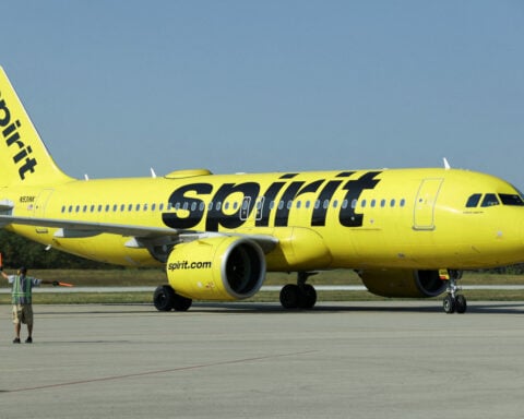 Spirit Airlines seeks government funding amid rising oil prices, Air Current reports