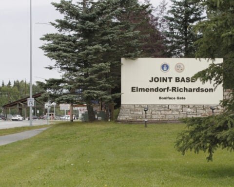 2 Alaska-based soldiers injured in encounter with brown bear during training exercise