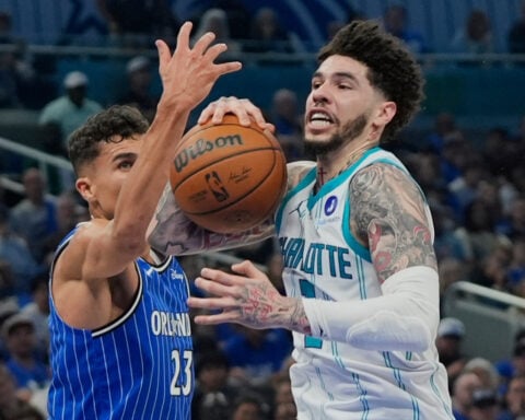 Magic rout Hornets 121-90 in play-in game, advance to face Pistons in 1st round of playoffs