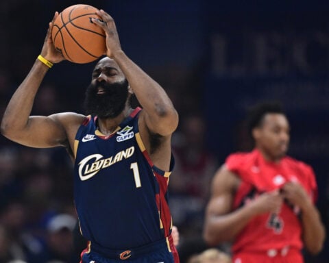 Mitchell scores 32 as Cavaliers defeat Raptors 126-113 in Game 1 of East first-round series