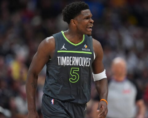 Murray, Jokic lead Nuggets to 116-105 win over Timberwolves in physical opener to 1st-round series