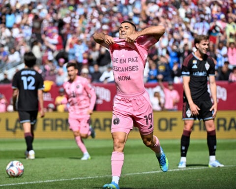 Lionel Messi scores 2 goals, Inter Miami beats Rapids 3-2, extends unbeaten streak to 7 games