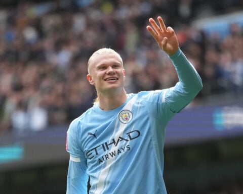 Premier League title race ready for defining match as Man City hosts Arsenal