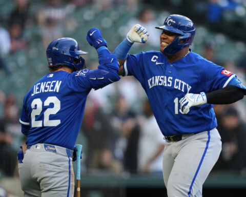 Salvador Perez back in Royals lineup after first day off of the season
