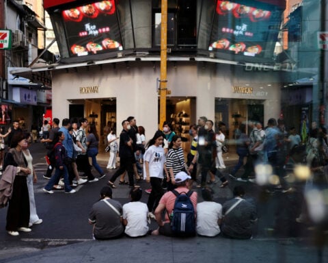 Taiwan business group urges Beijing, Taipei to keep politics out of trade