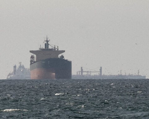 Shipping traffic remains at virtual standstill through Hormuz, data shows