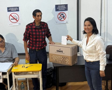 Peru reviews disputed election ballots with final result likely stalled until May