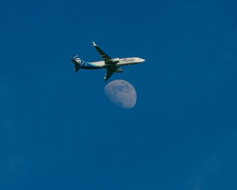 Alaska Air pulls forecast as Iran-linked fuel surge hits margins