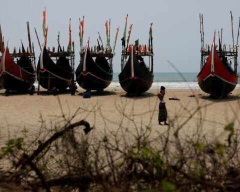 Scarce food, bleak futures spur Rohingya refugees to gamble with death at sea