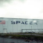 SpaceX tries to woo Wall Street with three-day analyst meeting this week, sources say