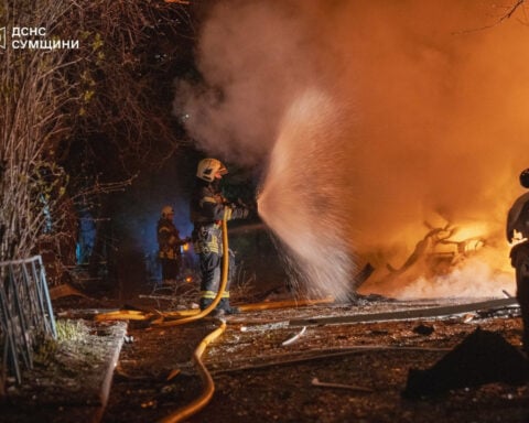 Russia has taken 1,700 square km of Ukraine this year, top general says