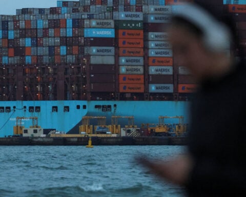 Spain's trade deficit narrows 24% in Jan-Feb from same period a year ago