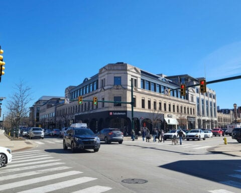 Signs of economic instability emerge in Oakland County, one of Michigan’s wealthiest