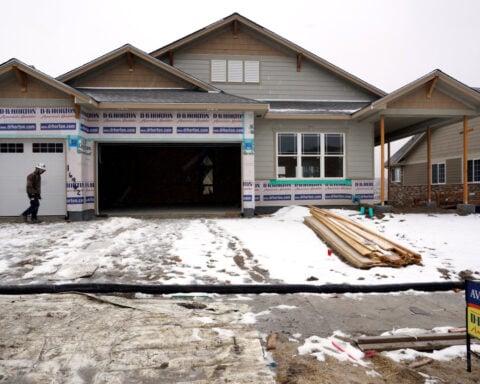 D.R. Horton beats annual revenue forecast estimates despite tepid home sales