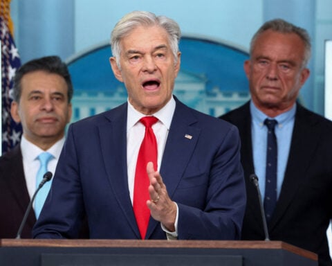 U.S. to ask states to revalidate "high-risk" Medicaid providers