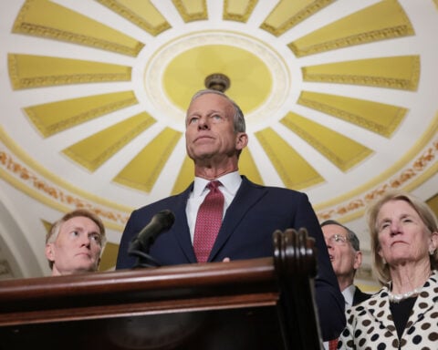 Senate GOP unveils $70B immigration plan to circumvent Democrats in bid to end DHS shutdown