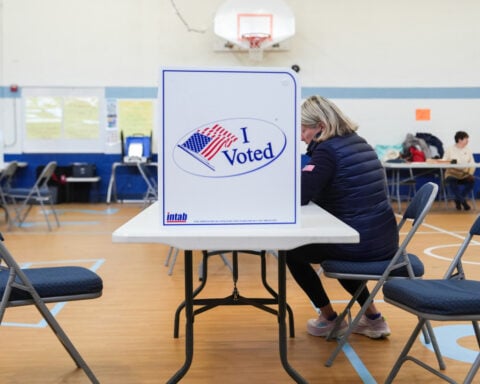 Virginia voters approve redistricting plan that could boost Democrats’ seats in Congress