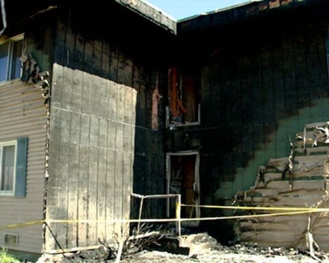 College students save man trapped in apartment fire