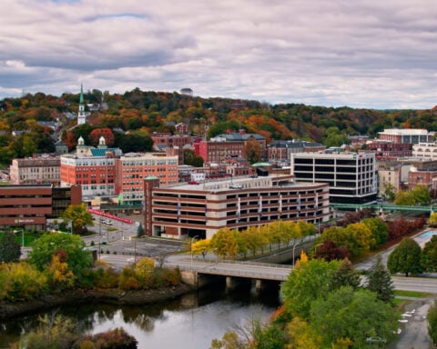 In the US, where people breathe increasingly dirty air, one small city stands out